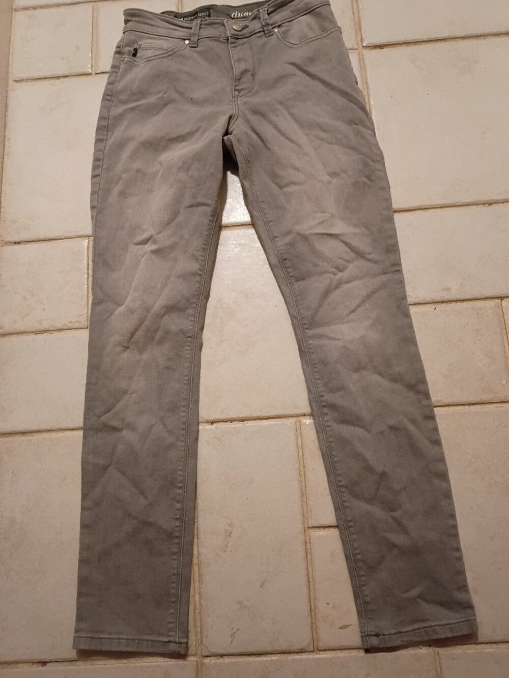 Ladies size 6 medium Lee light grey denim jeans Skinny